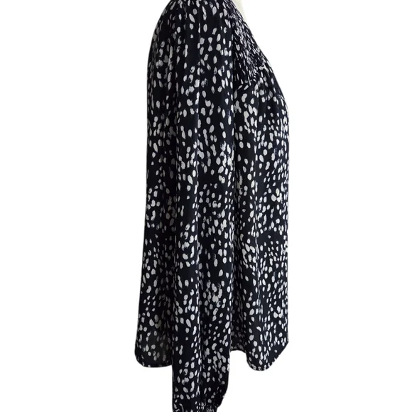 Evereve - Long Sleeve Top - Size XL - Picture 5 of 13